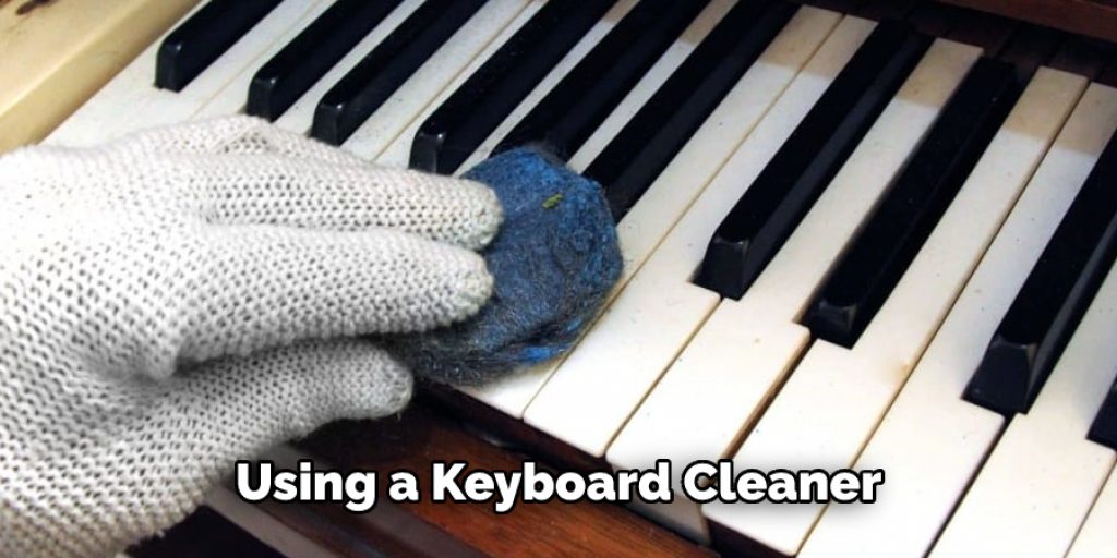 Using a Keyboard Cleaner