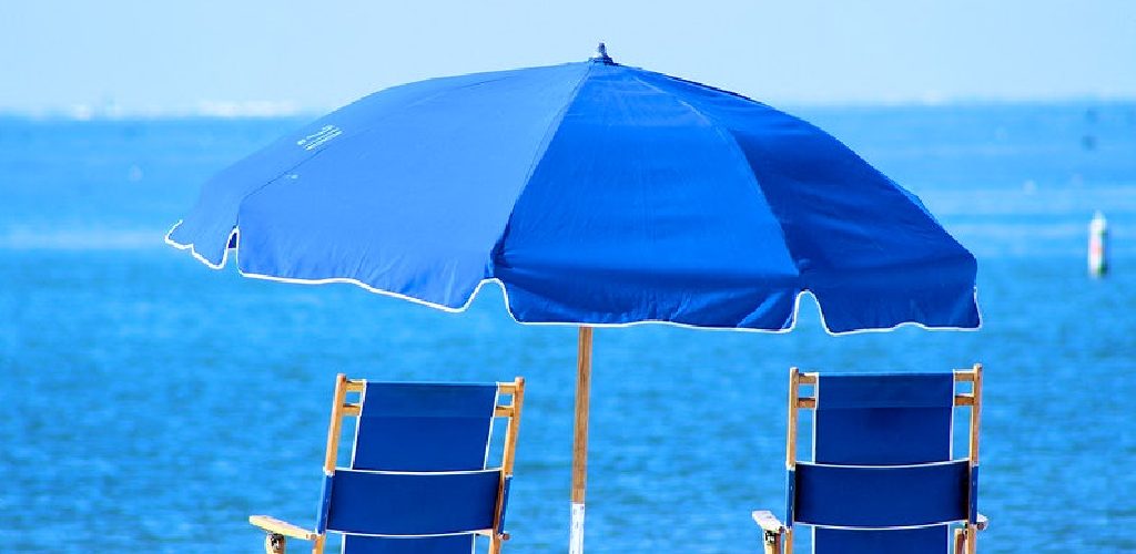 How to Fix a Patio Umbrella Pole