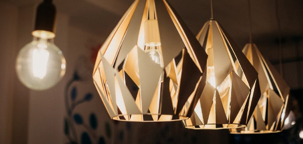 How to Fix a Cracked Lamp Shade