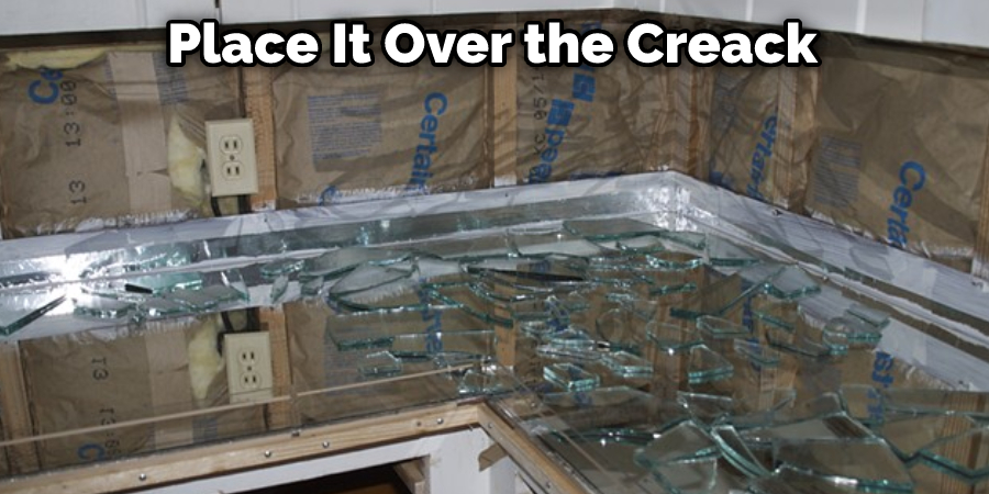 Place It Over the Creack