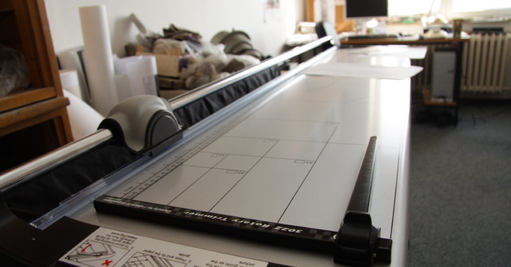 How to Fix a Guillotine Paper Cutter