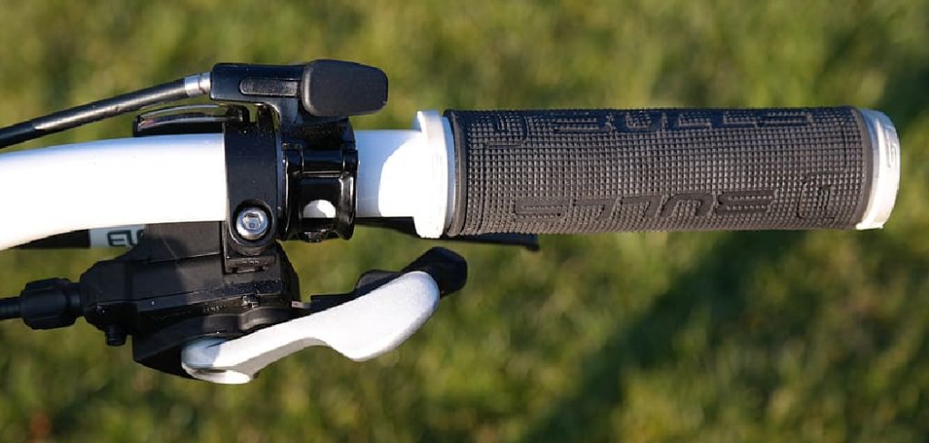 How to Fix Sticky Rubber Handles