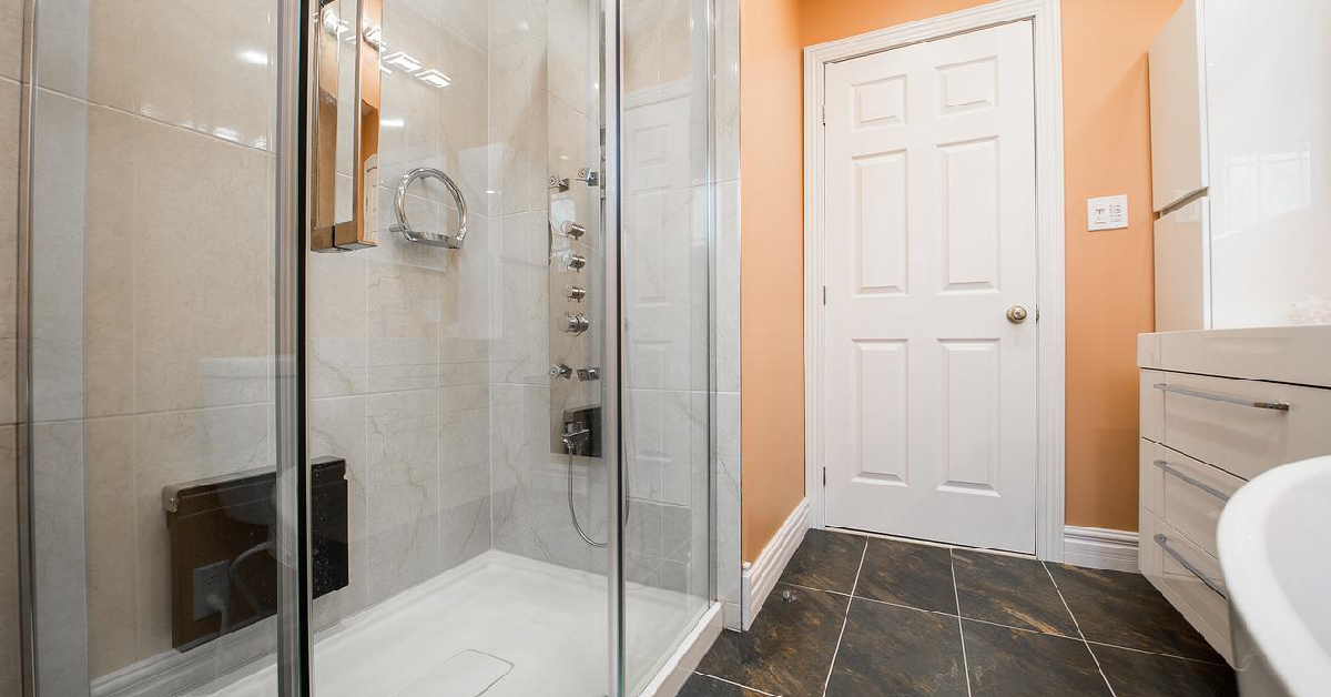 How to Fix a Cracked Shower Tray Easy 8 Steps (2024)