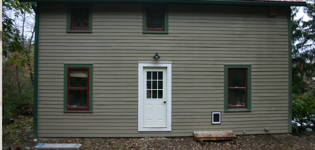 How to Fix Air Leaks Around Doors 11 Effective ways (2024)