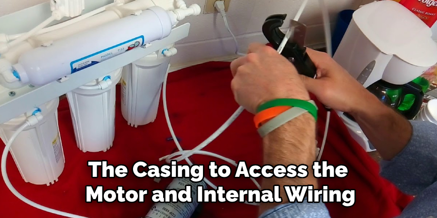 The Casing to Access the 
Motor and Internal Wiring